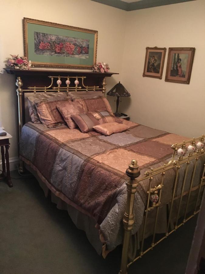 Herkimer Raindrops On Roses Bed & Breakfast المظهر الخارجي الصورة